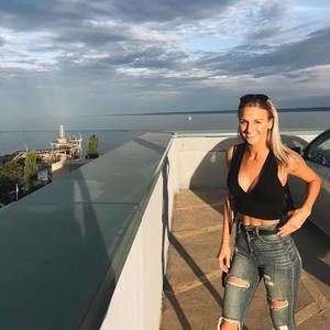 Meet your Posher, Brianna